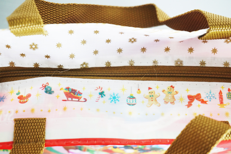 ディズニークリスマスのミニバッグ付きチョコクランチ