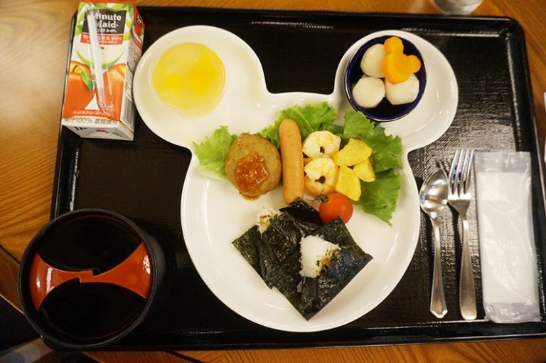 れすとらん北斎のメニューを紹介。キッズメニューや改悪メニューも。 ディズニー旅行宿泊記